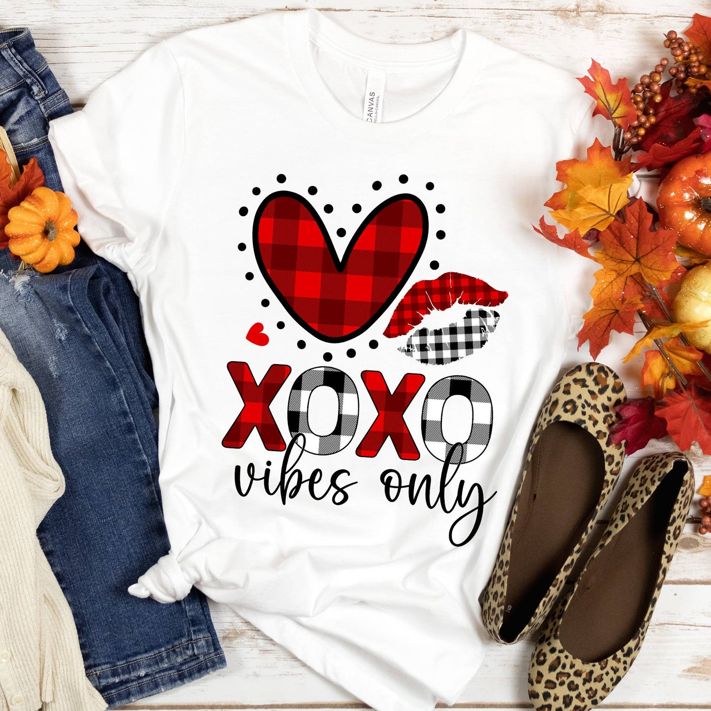 XOXO Vibes Only Valentine's Day Shirt