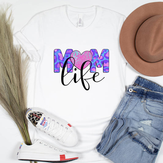 MomLife Graphic Tee